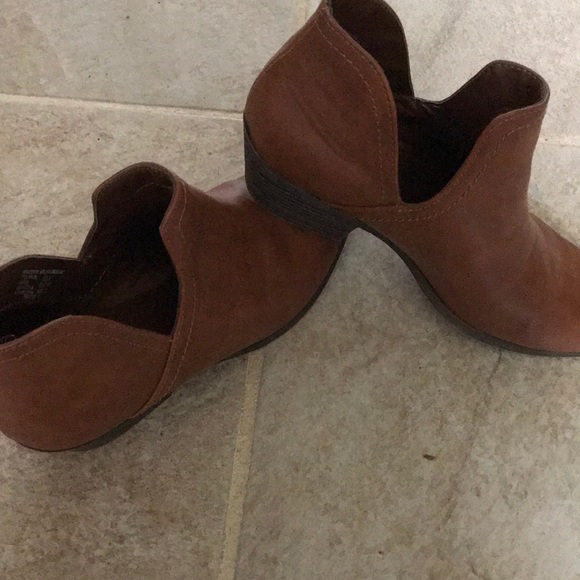 Booties - Picture 2 of 4